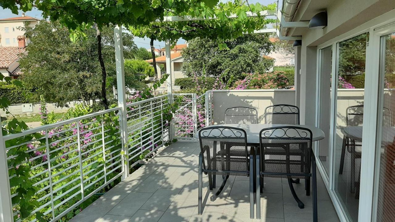 Haus Mirela Apartment Liznjan Luaran gambar
