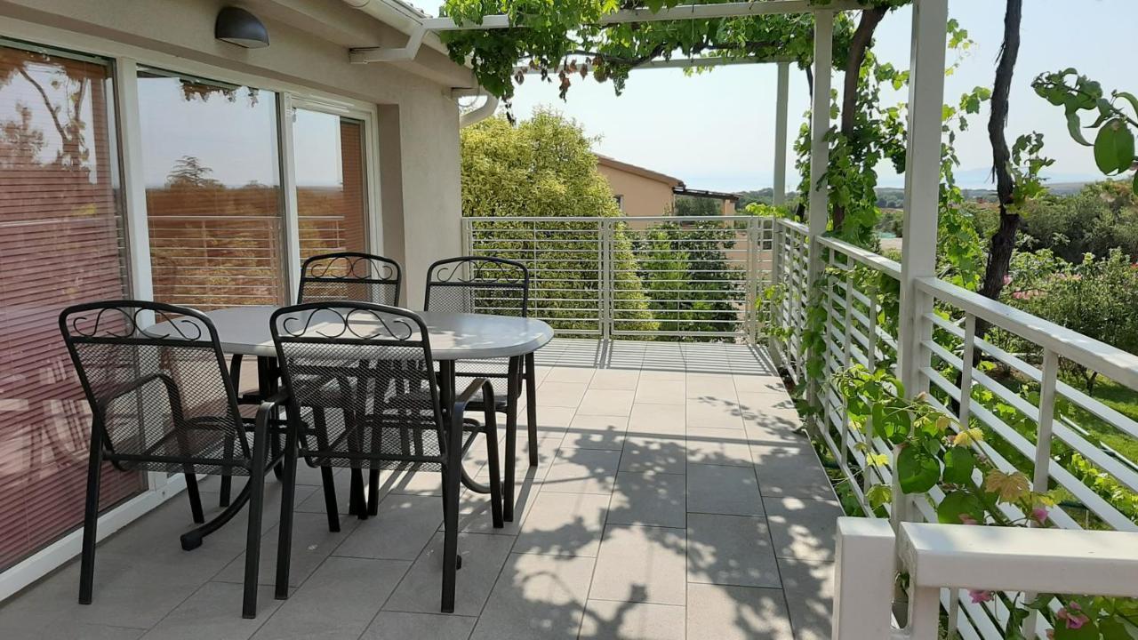 Haus Mirela Apartment Liznjan Luaran gambar