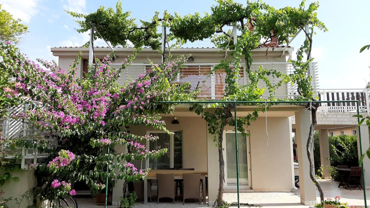 Haus Mirela Apartment Liznjan Luaran gambar
