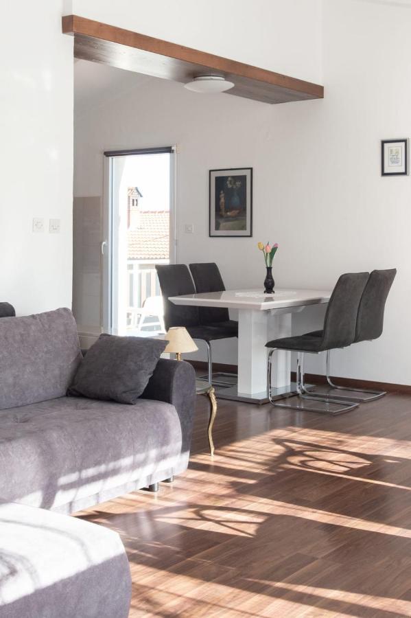 Haus Mirela Apartment Liznjan Luaran gambar