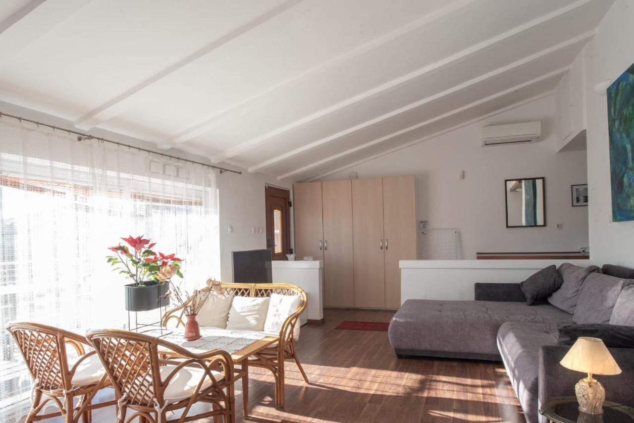 Haus Mirela Apartment Liznjan Luaran gambar