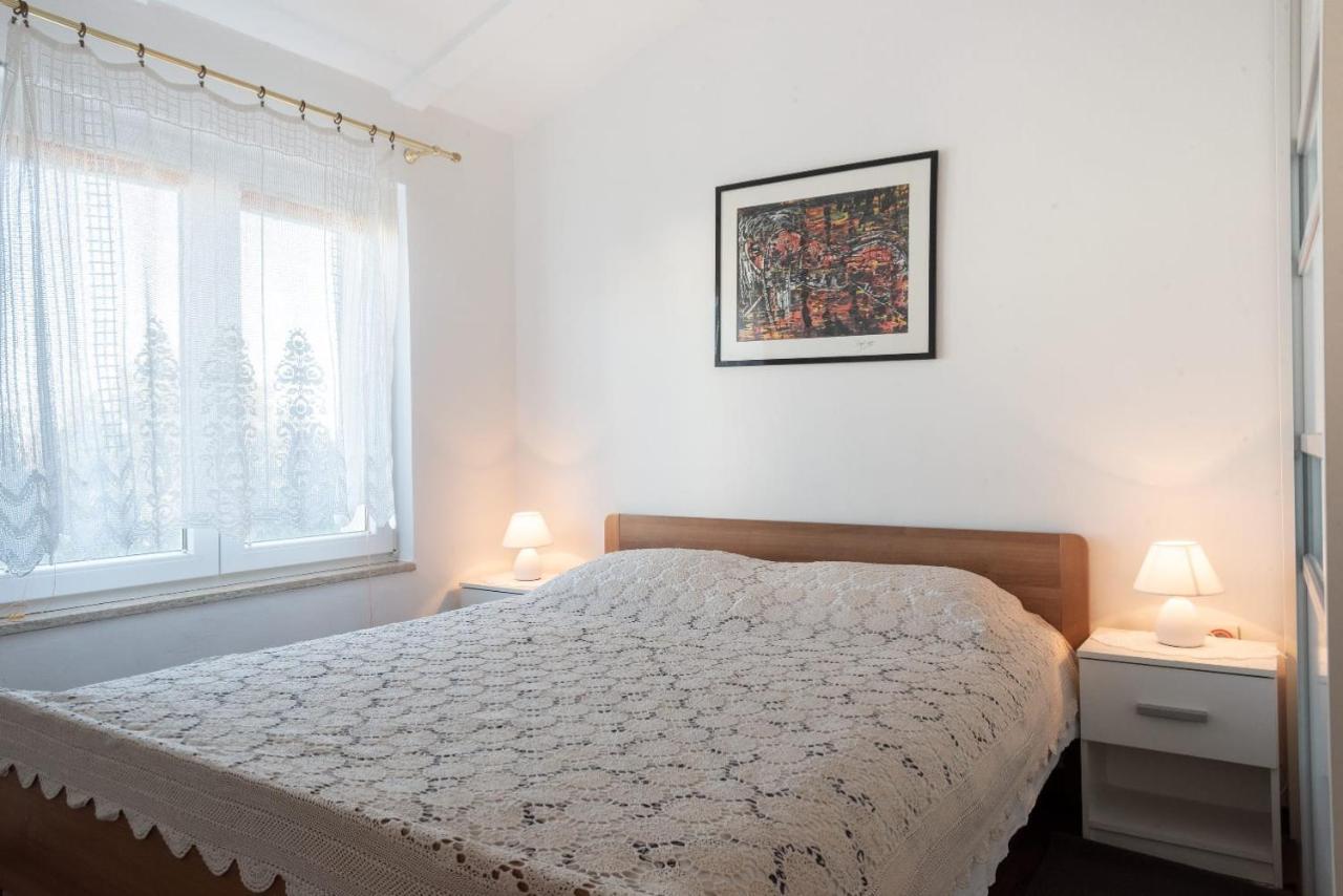 Haus Mirela Apartment Liznjan Luaran gambar