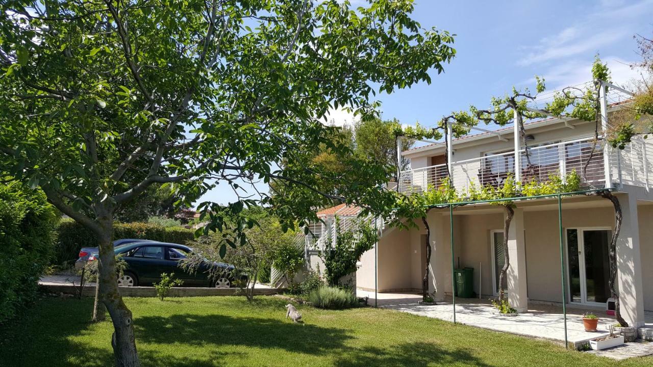Haus Mirela Apartment Liznjan Luaran gambar